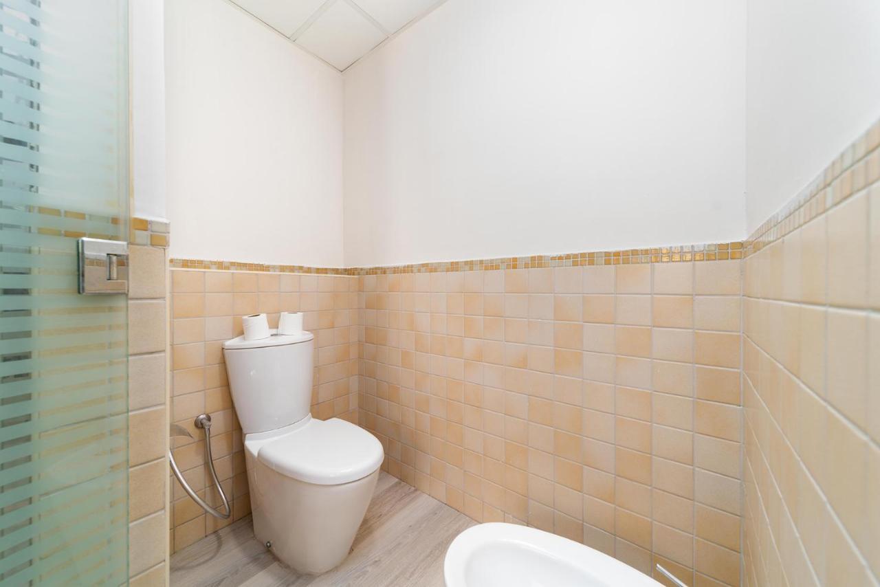 Spacious 7-bedroom Serviced On Jbr Walk Apartment