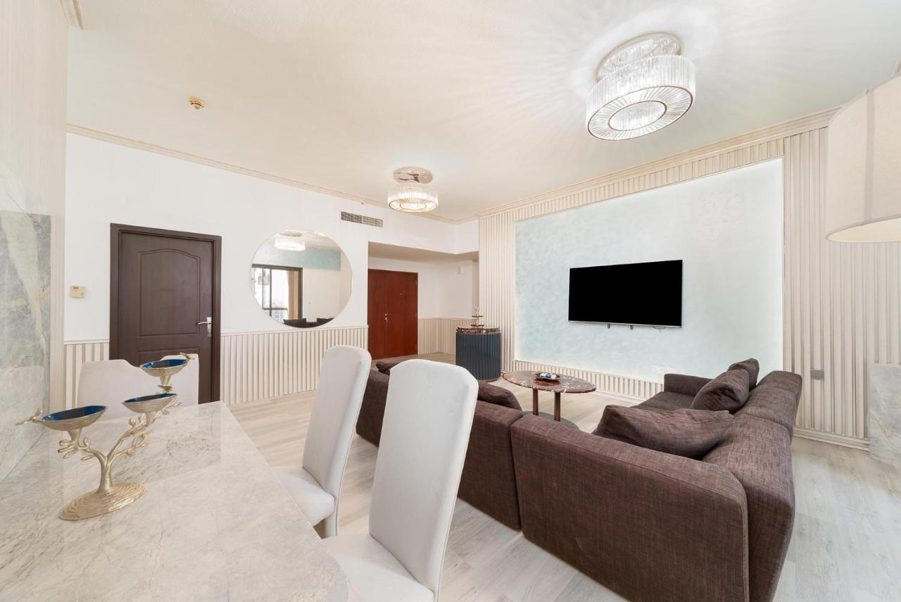 Spacious 7-bedroom Serviced On Jbr Walk Apartment *