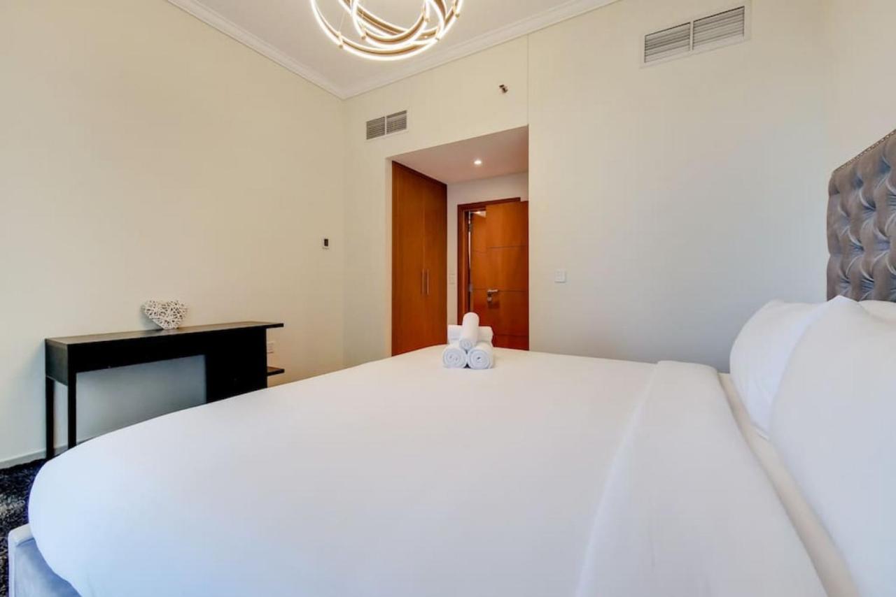 Ocean Heights - Gorgeous Two Bedroom Dubai