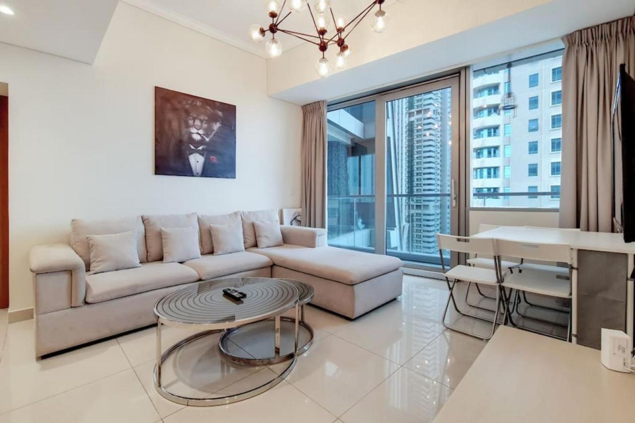 Ocean Heights - Gorgeous Two Bedroom Apartment