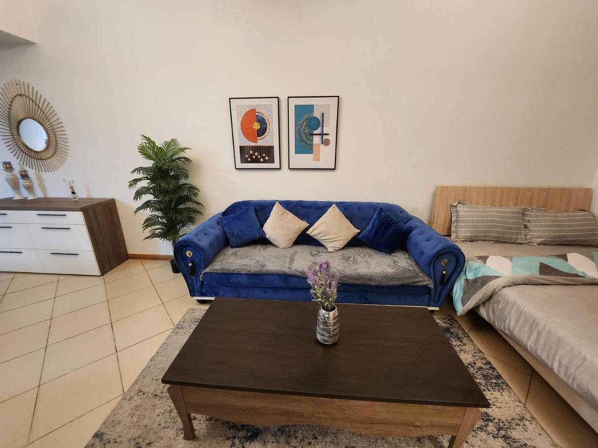 Happy Palace Marina Inn, Cozy Apartment, Heart Of Marina Daire