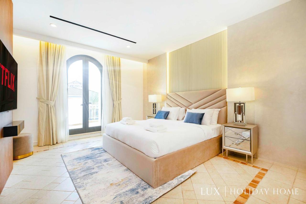 Lux The White Palm Villa *