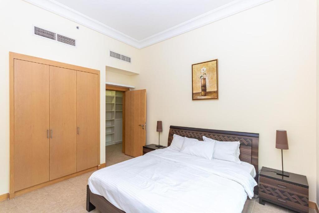 Spacious 3 Bed - Palm Jumeirah Daire *