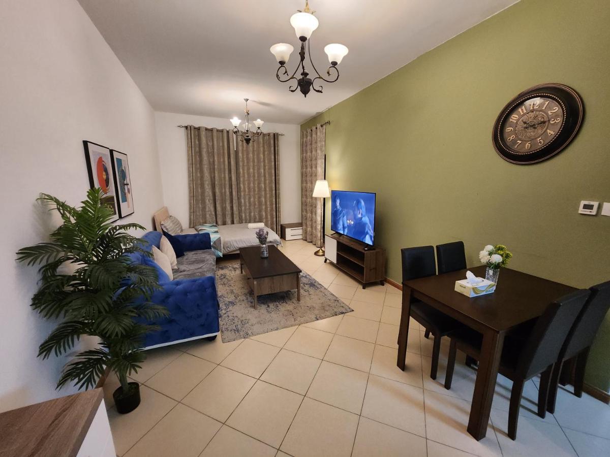 Happy Palace Marina Inn, Cozy Apartment, Heart Of Marina Daire