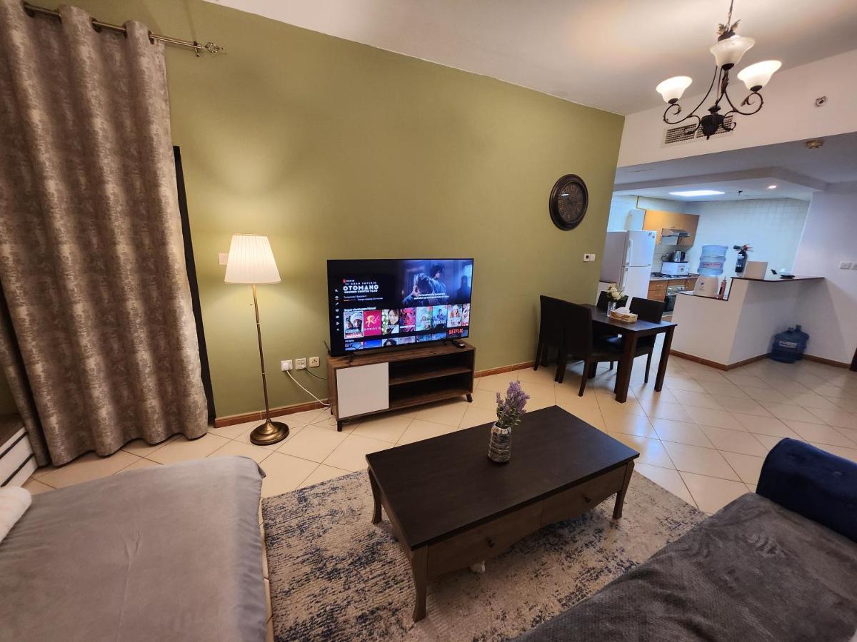 Happy Palace Marina Inn, Cozy Apartment, Heart Of Marina Daire Dubai