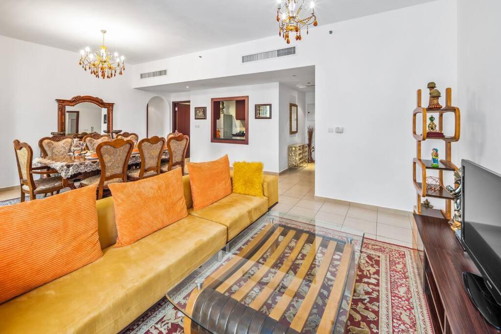 Apartment Spacious 4-bed In Jbr Rimal With Access To Beach!