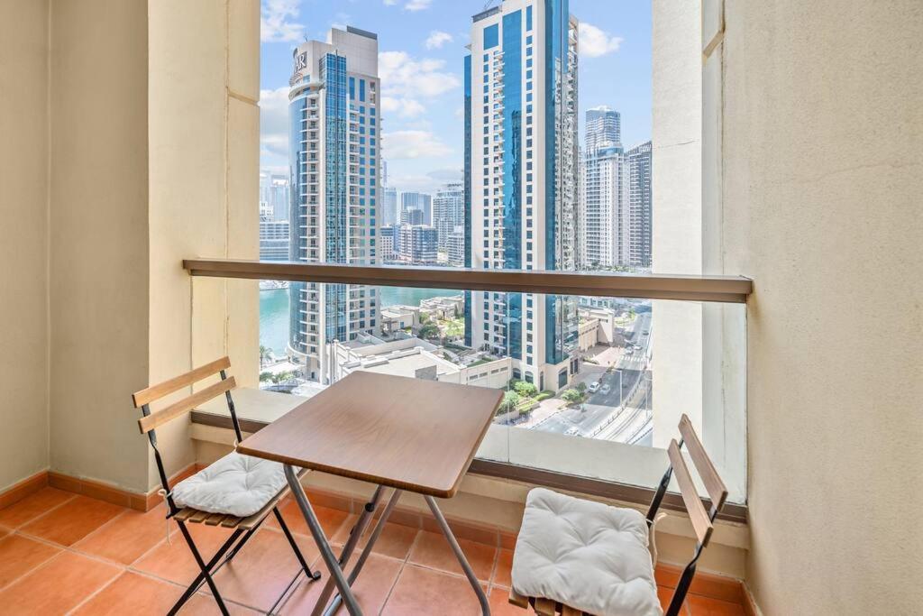 Spacious 4-bed In Jbr Rimal With Access To Beach! Apartment *