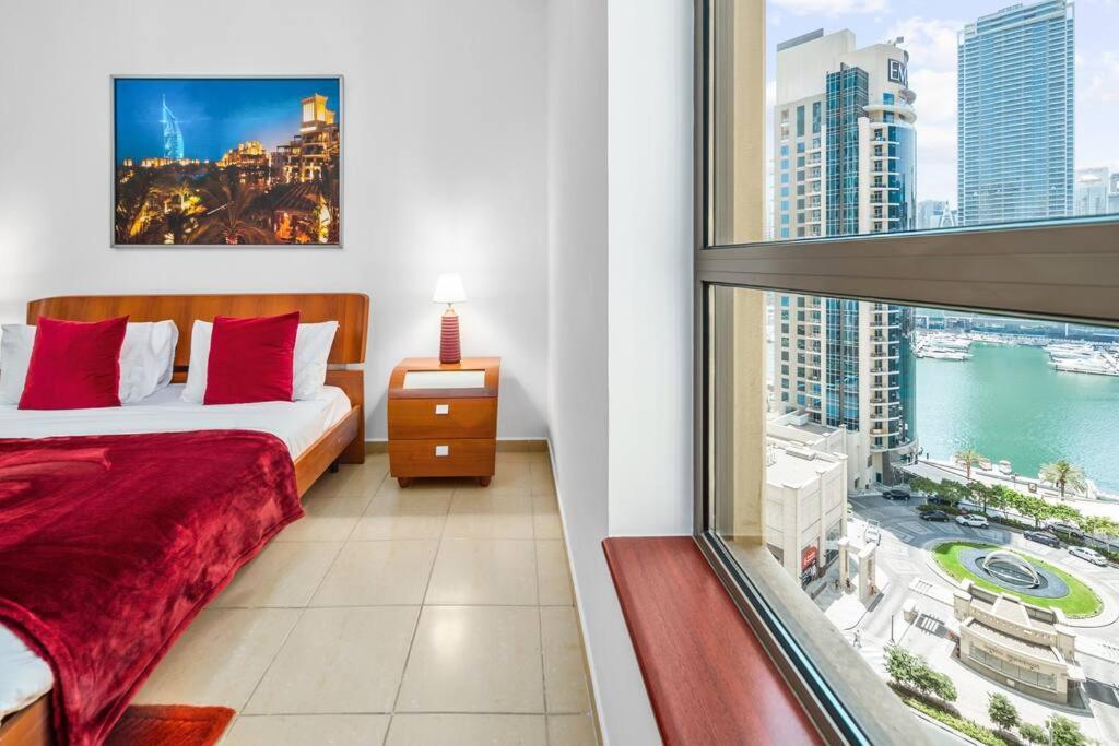 Spacious 4-bed In Jbr Rimal With Access To Beach!