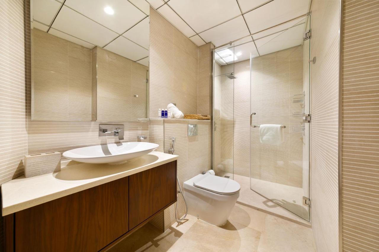 Maison Privee - Stunning 3-floor With Kids & Rooftop Terrace Over Marina *