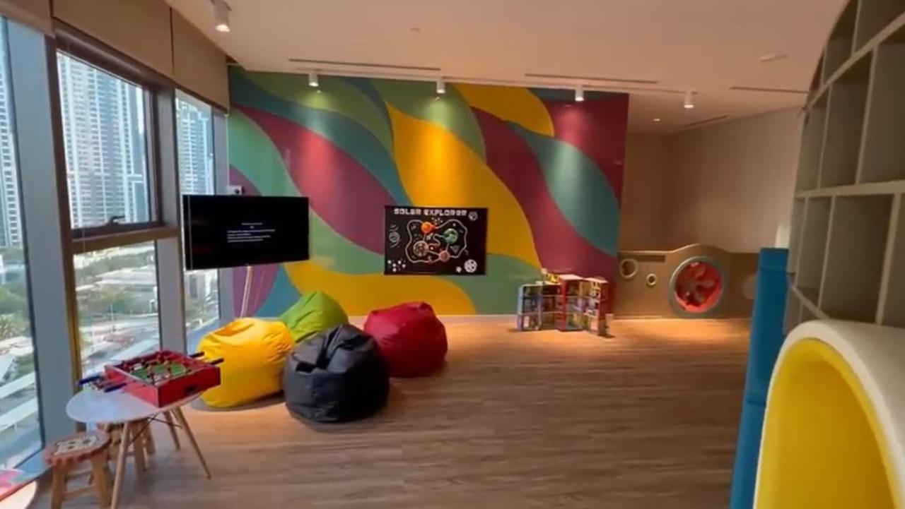 Luxury 2br In Paramount Towers Business Bay *