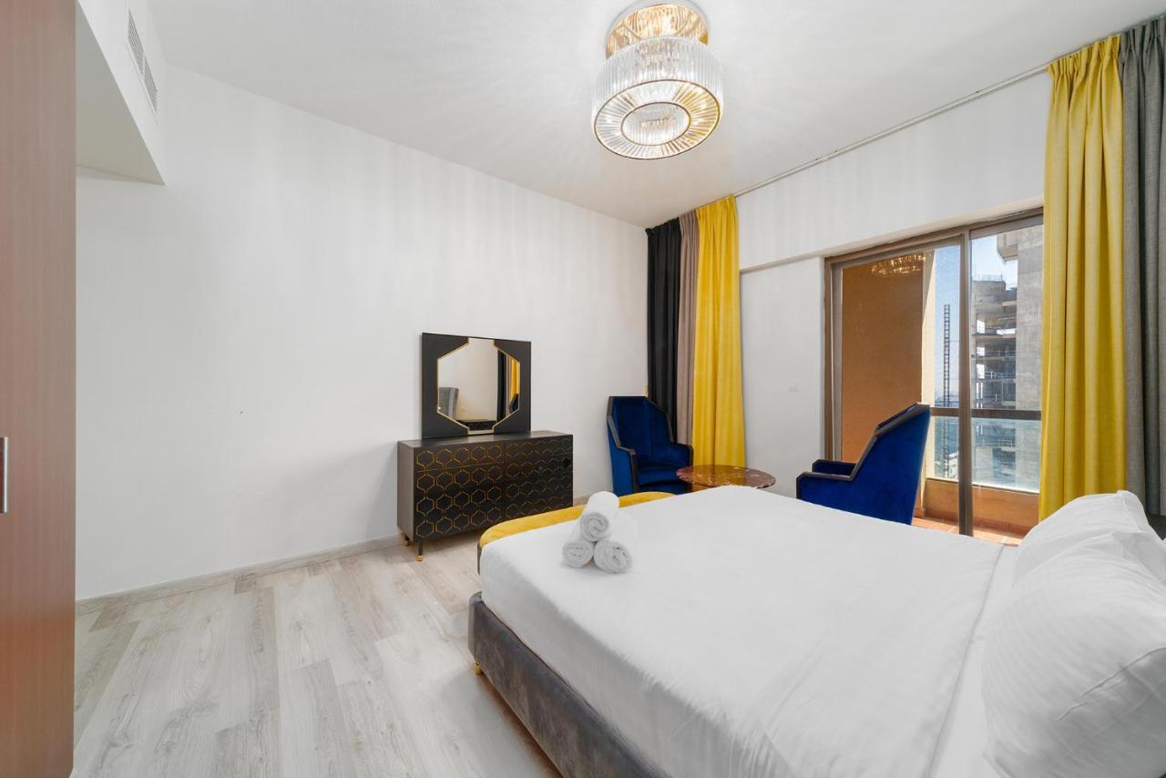 Spacious 7-bedroom Serviced On Jbr Walk Apartment