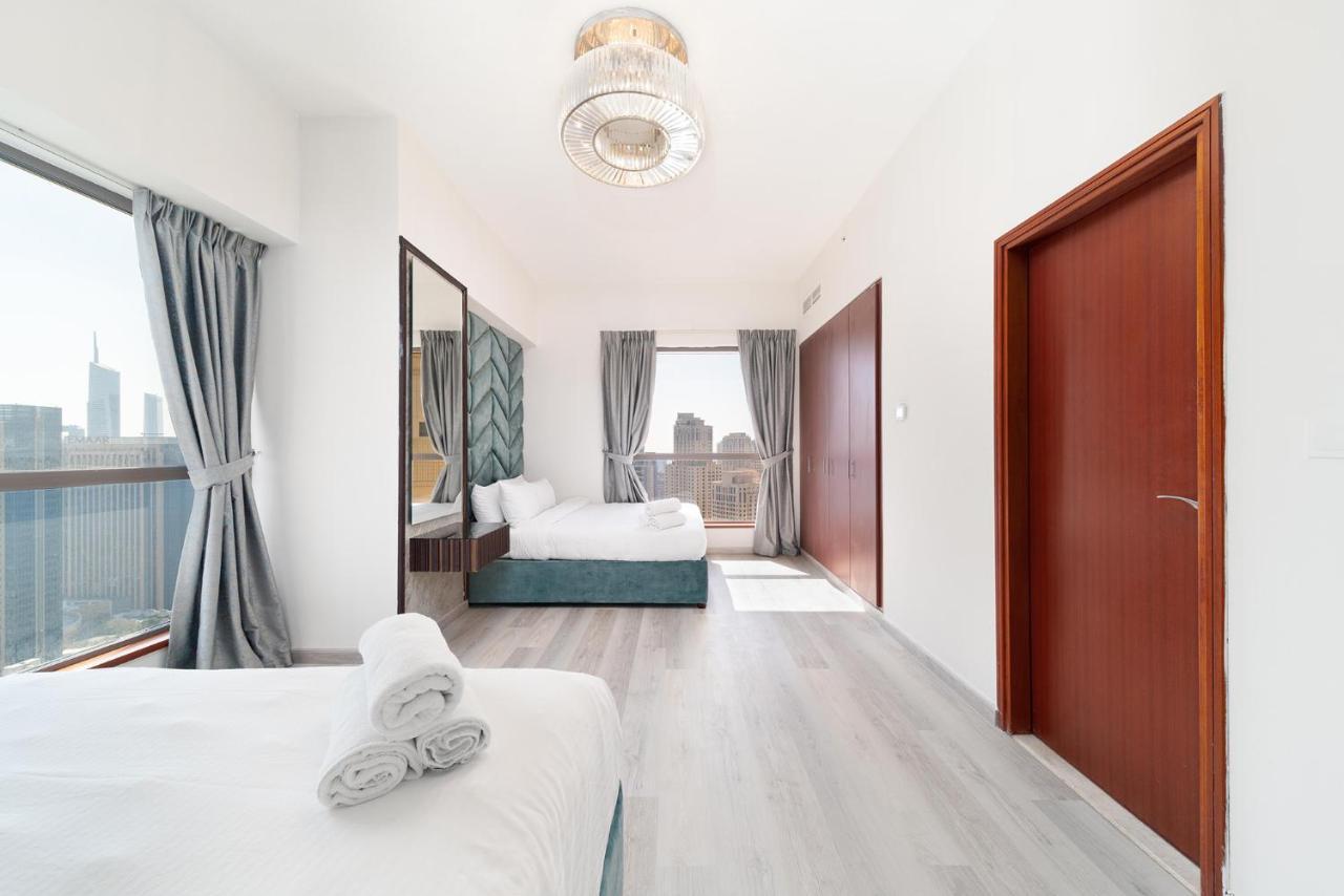 Spacious 7-bedroom Serviced On Jbr Walk *
