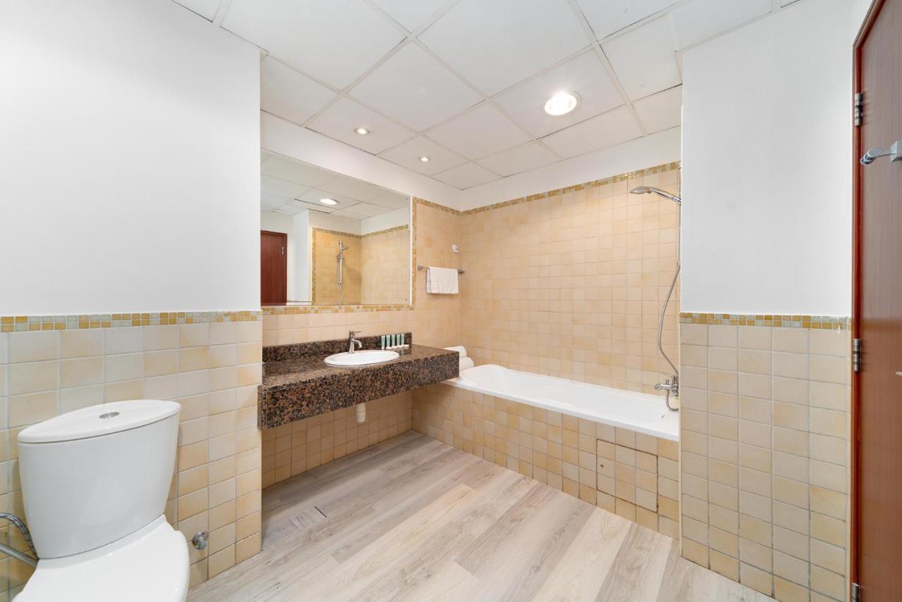 Spacious 7-bedroom Serviced On Jbr Walk Dubai