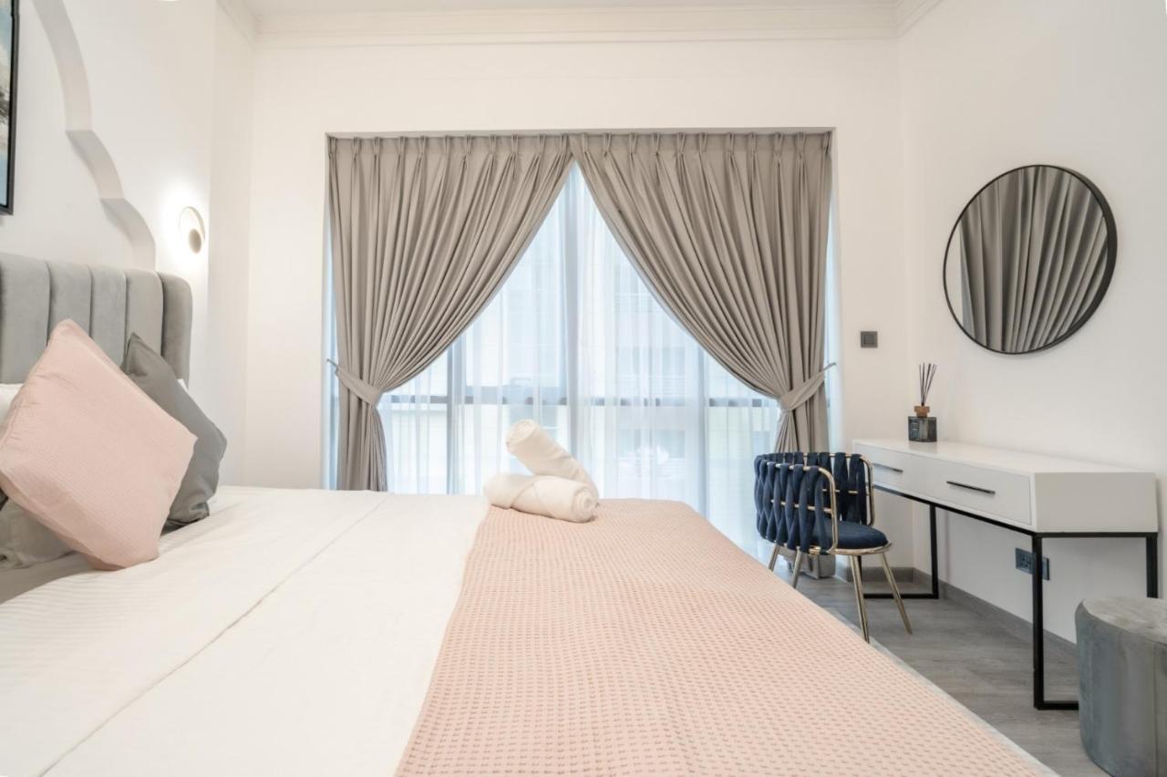 Boutique Luxury Living Near Palm Jumeirah *