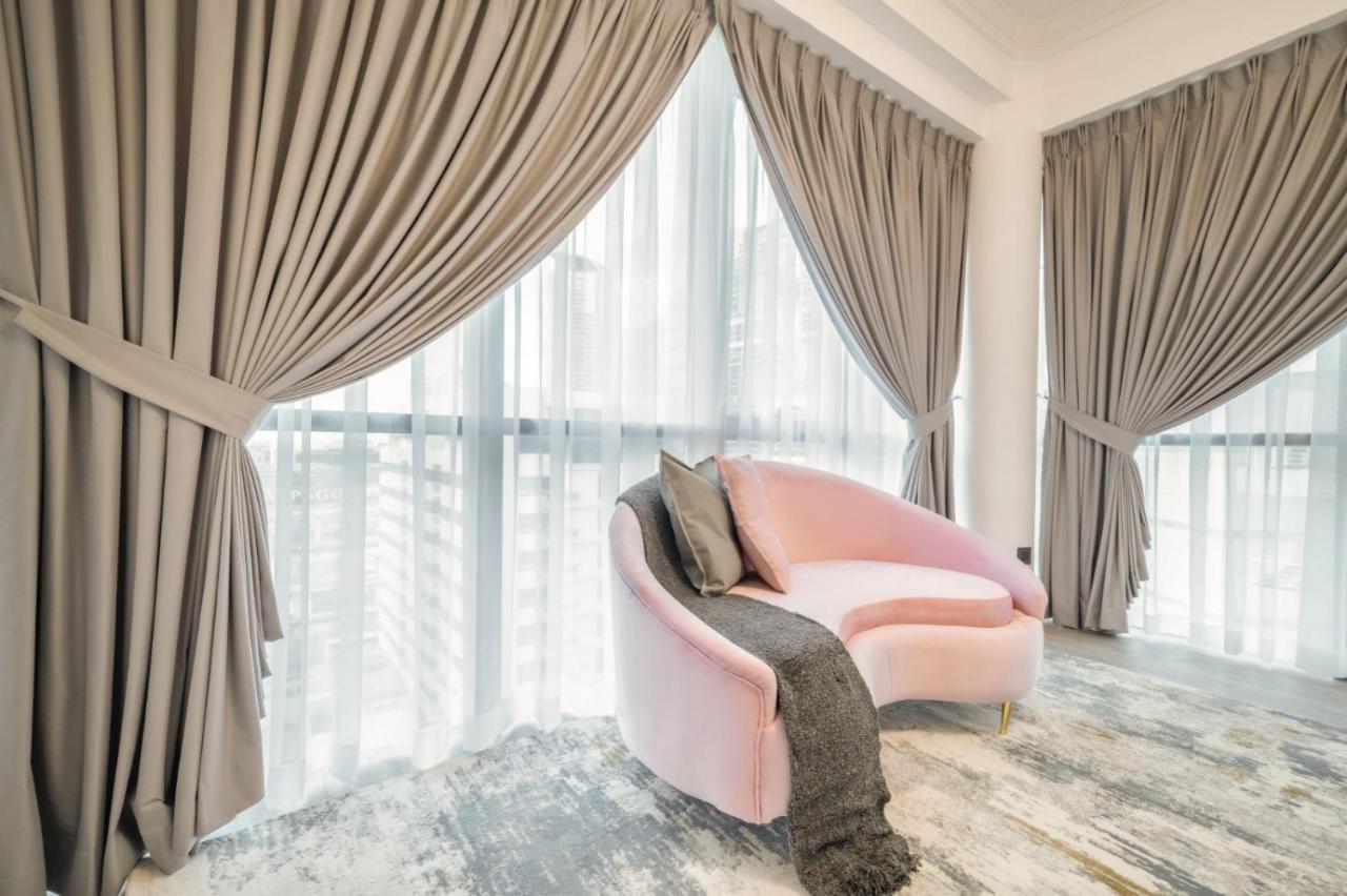 Boutique Luxury Living Near Palm Jumeirah Apartment *