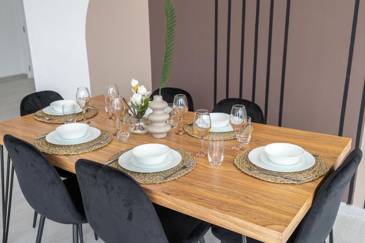 Marina Stunning Huge 4 Bedroom Apts Near Jbr Gym Pool Parking * Dubai
