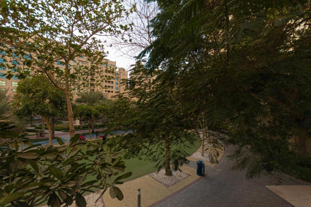 Spacious 3 Bed - Palm Jumeirah