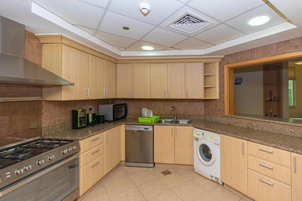Spacious 3 Bed - Palm Jumeirah