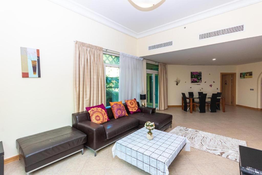 Spacious 3 Bed - Palm Jumeirah Dubai