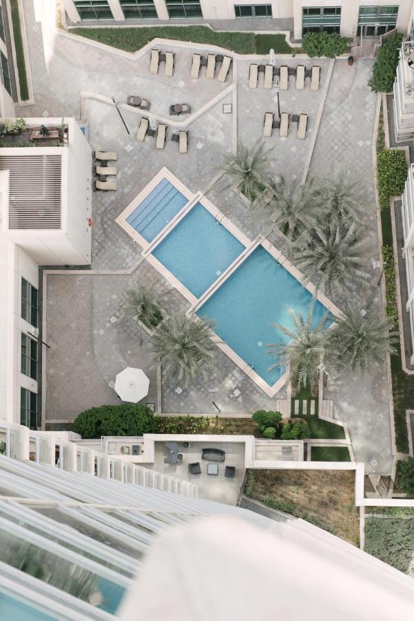 Boutique Living - Burj Views *
