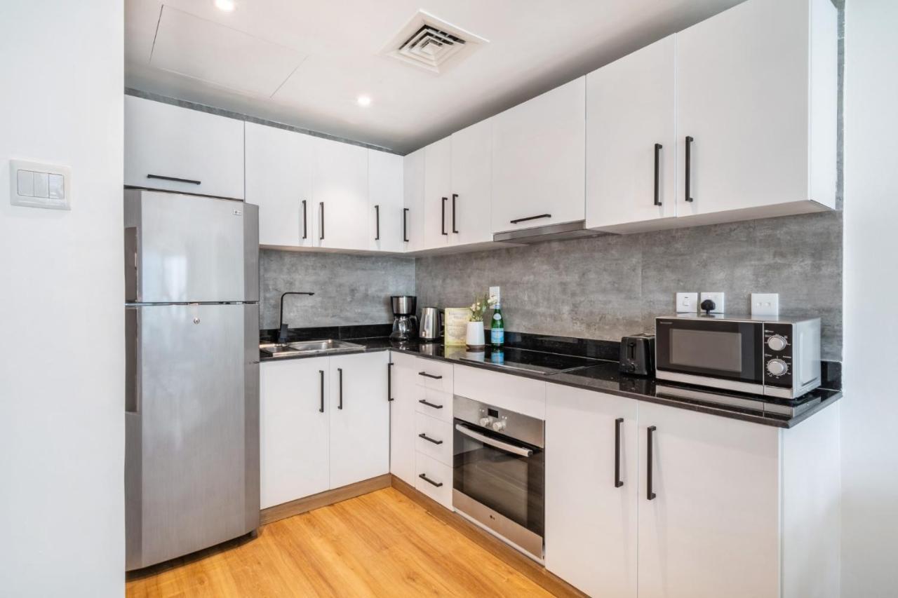 The Smart Concierge - Royal Oceanic Apartment