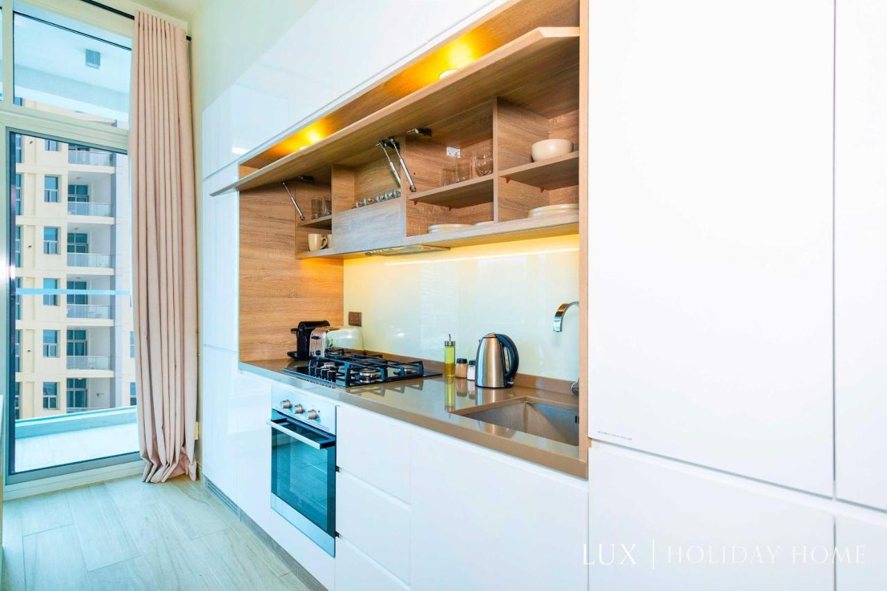 Lux The Modern Marina 2 Bed Dubai