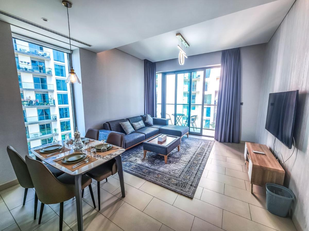 By Latinem Luxury 1br Holiday G6524 Near Burj Khalifa * Dubai