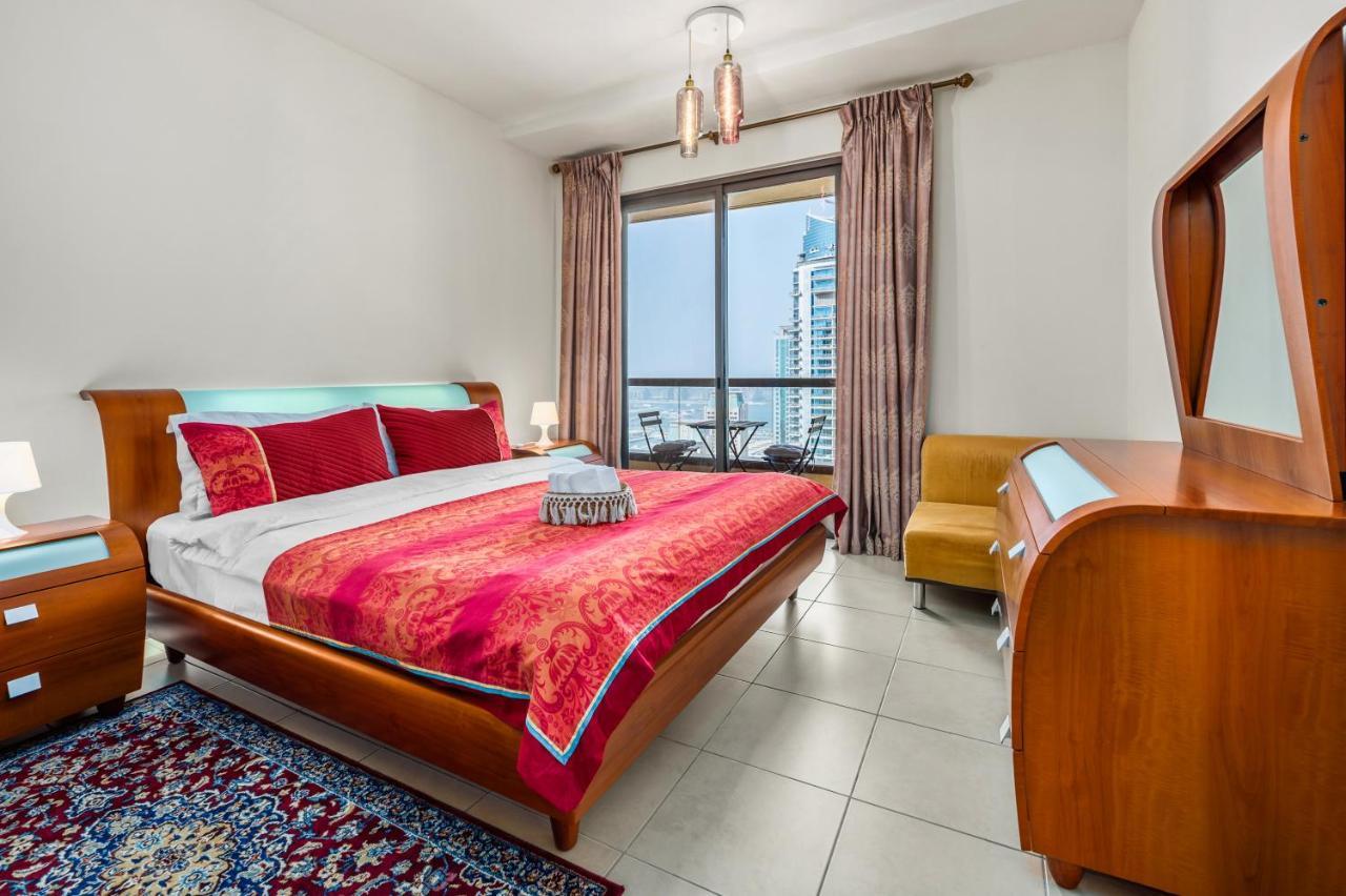 Lovely 2-bed In Jbr - 5 Mins From - Palm View! Apartment Dubai
