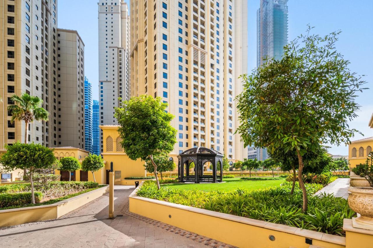 Lovely 2-bed In Jbr - 5 Mins From - Palm View! Apartment *