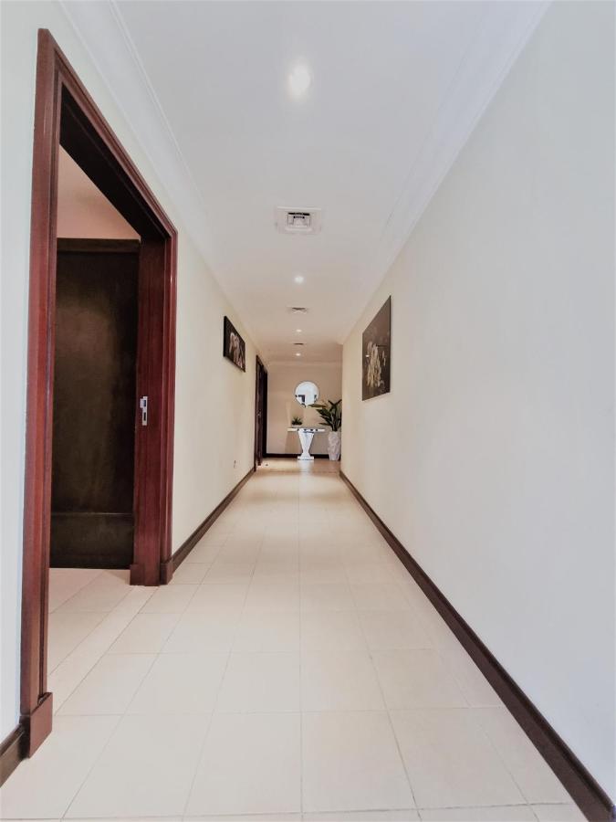 Palm Jumeirah Stunning 4bhk