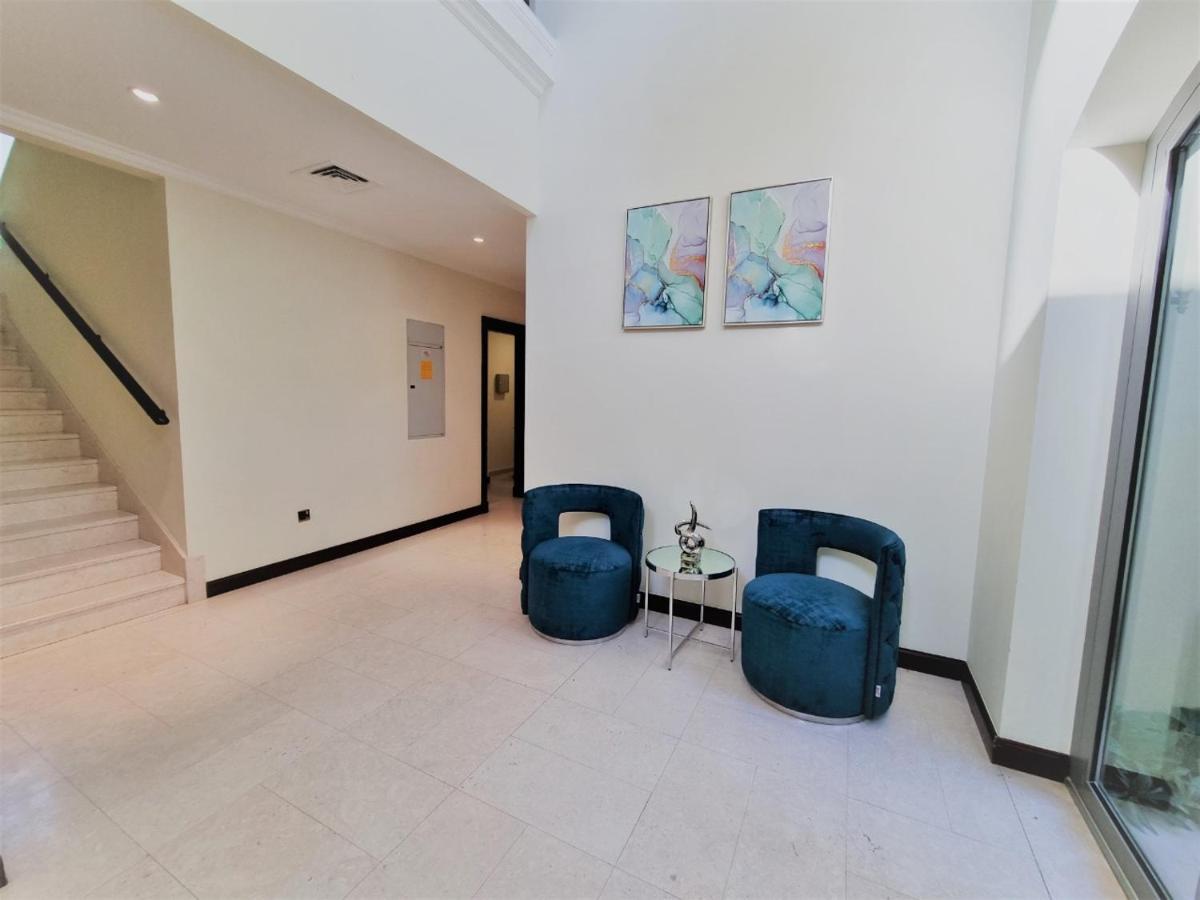 Palm Jumeirah Stunning 4bhk * Dubai