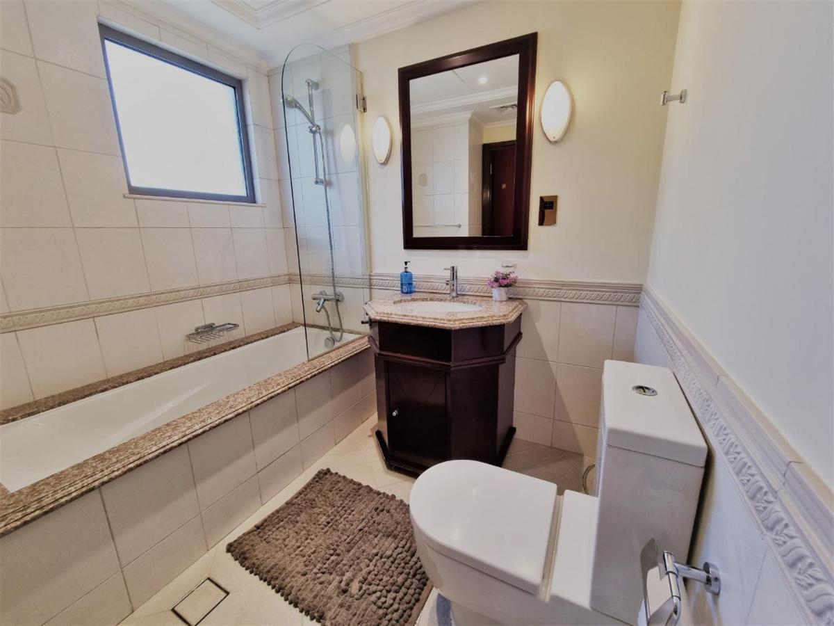 Palm Jumeirah Stunning 4bhk Villa