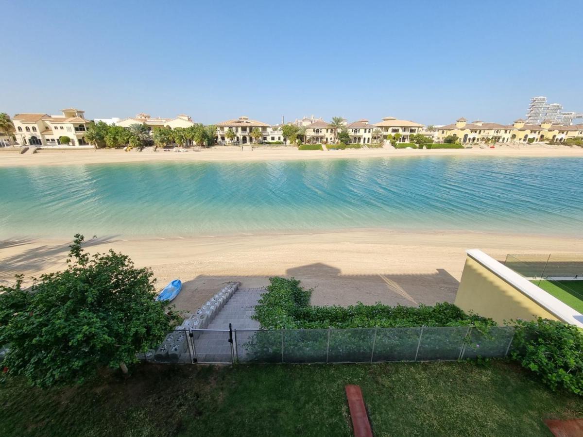 Palm Jumeirah Stunning 4bhk Villa Dubai