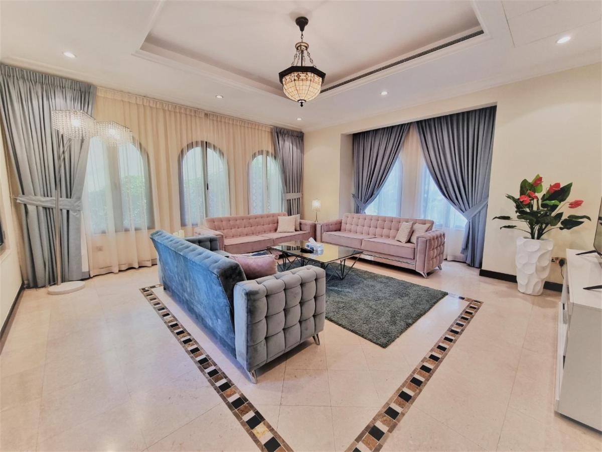 Palm Jumeirah Stunning 4bhk * Dubai
