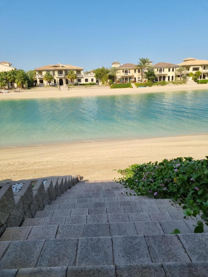 Palm Jumeirah Stunning 4bhk Villa *