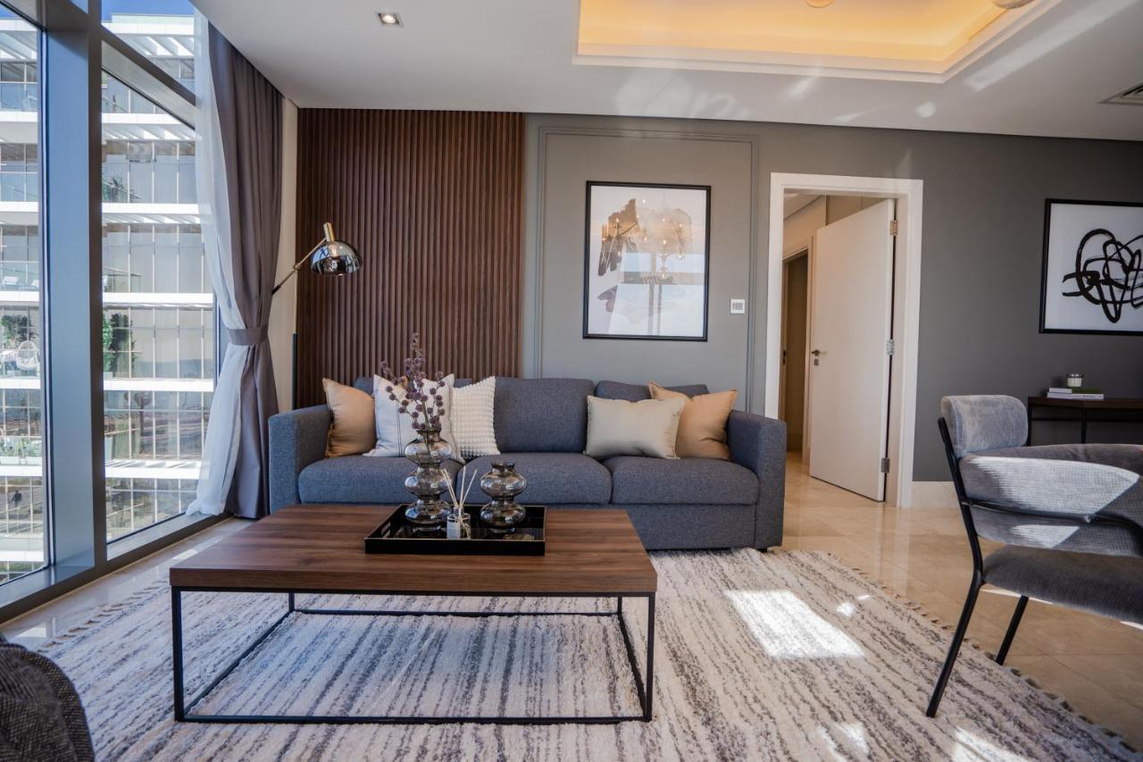 Luxurious Palm Jumeirah With Sea Views * Dubai