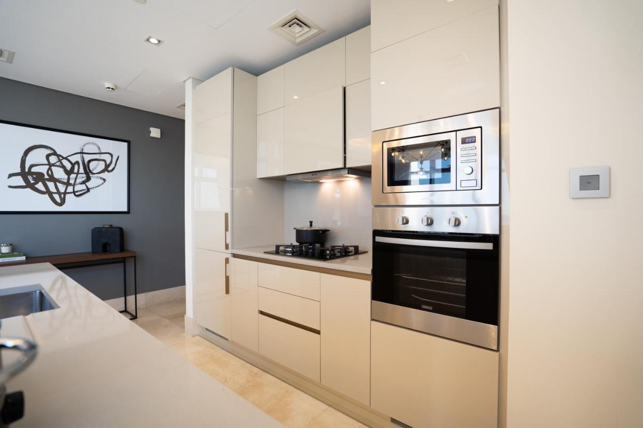 Apartment Luxurious Palm Jumeirah With Sea Views