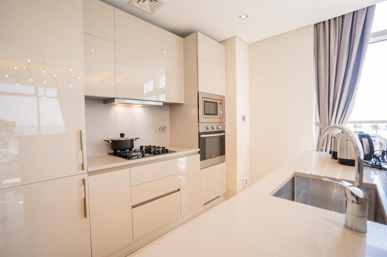 Apartment Luxurious Palm Jumeirah With Sea Views
