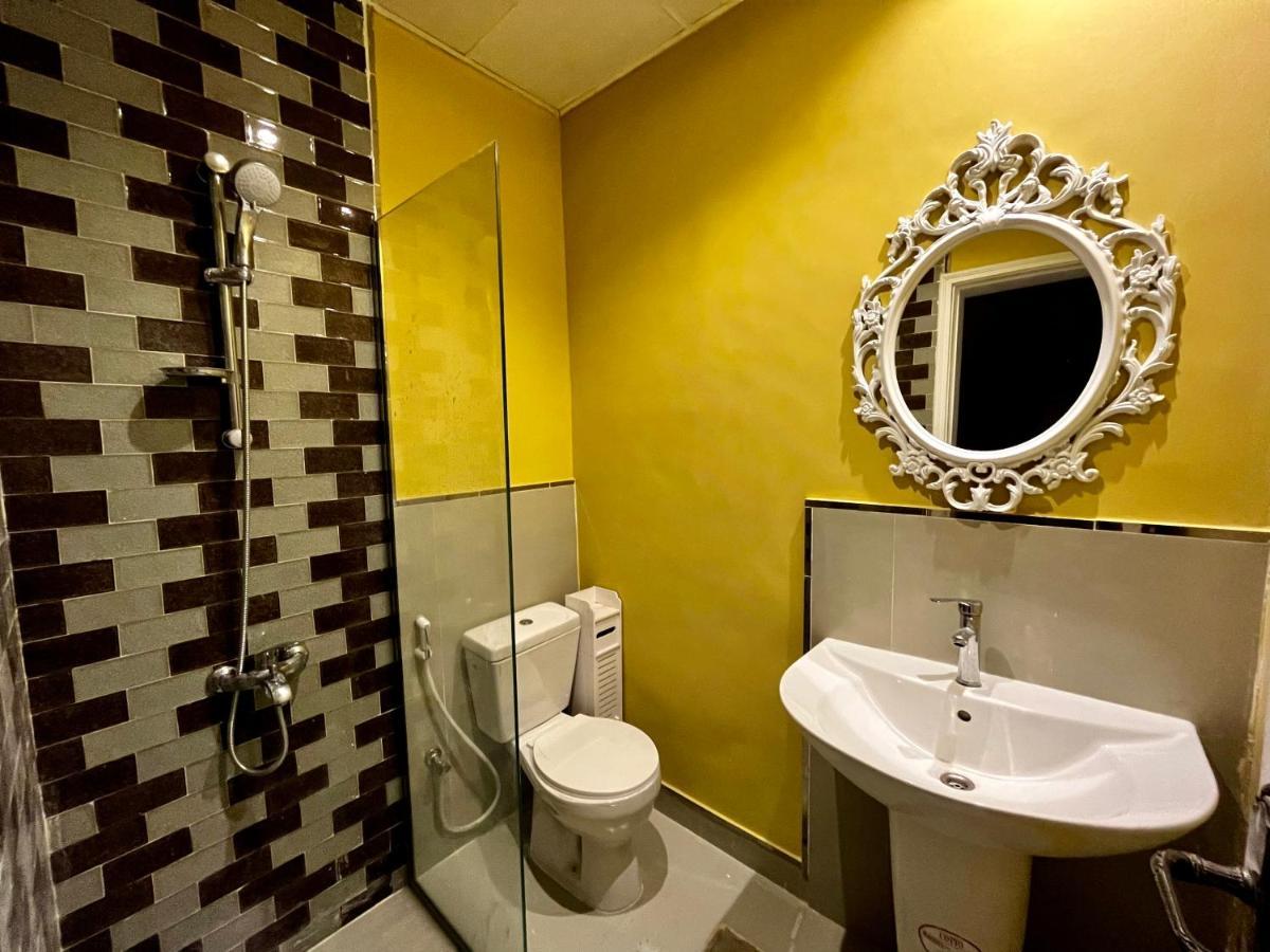 Independent Spacious 3 Bedroom *