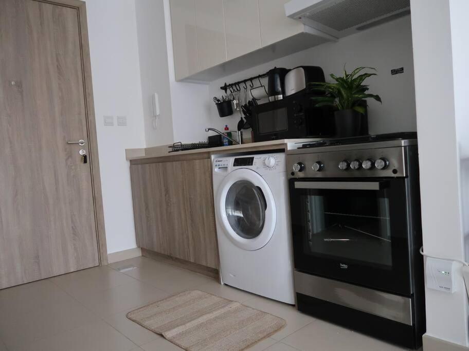 Lovely In With Many Amenities Apartment Dubai