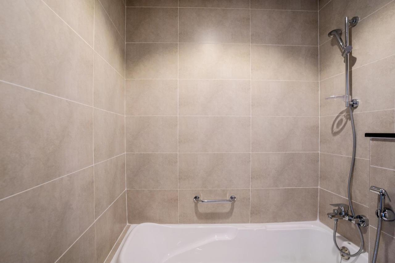 Tanin - At Damac Hills Carson Tower C * Dubai