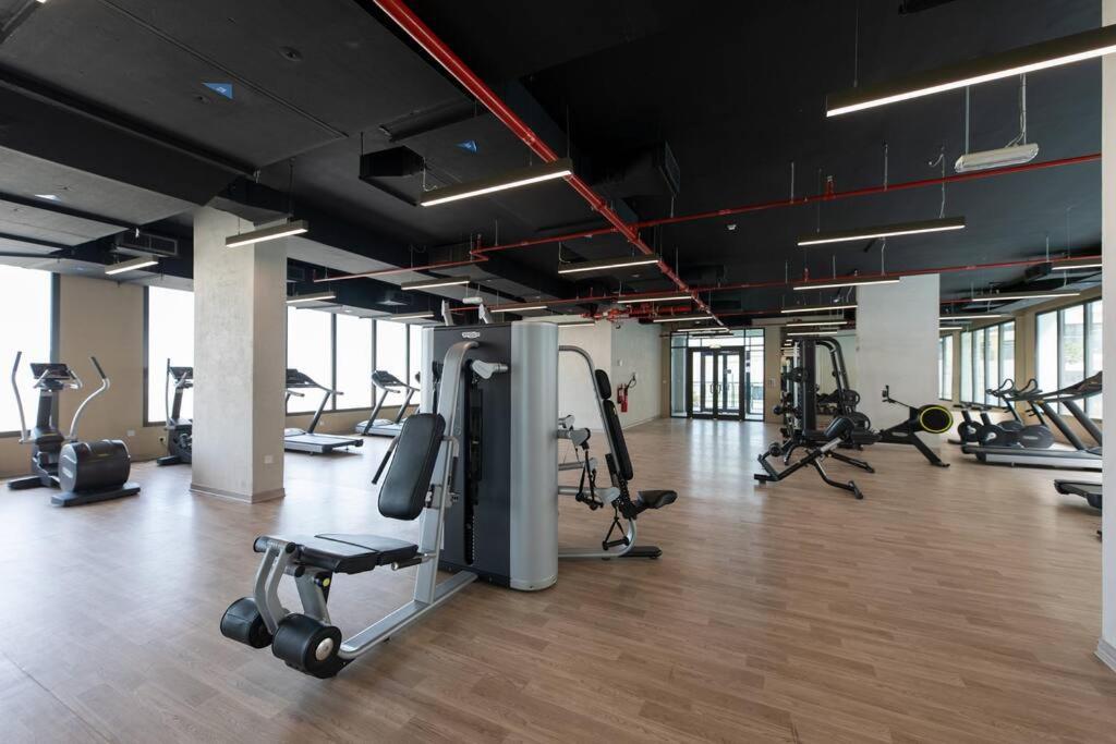 Apartment Brand New 1br With A Pool, Gym & Games Area *
