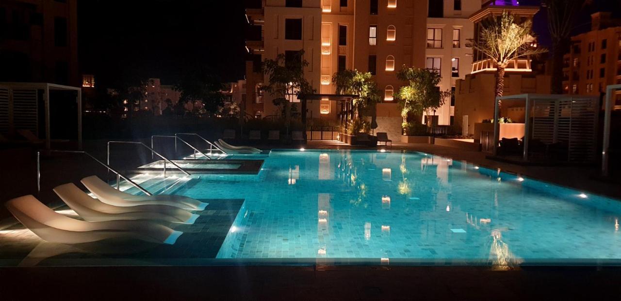 Apartment Iconic Views With Balcony Close To The Dubai