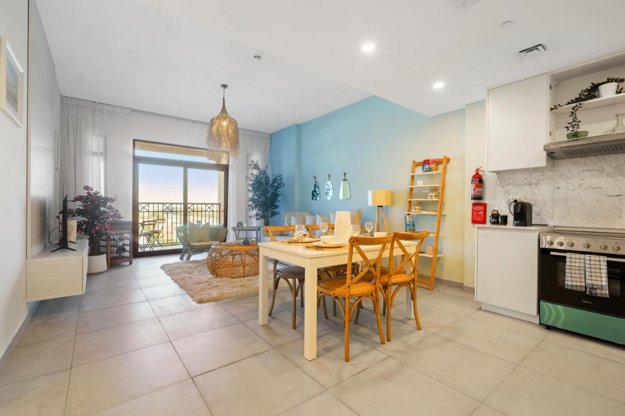 Apartment Iconic Views With Balcony Close To The