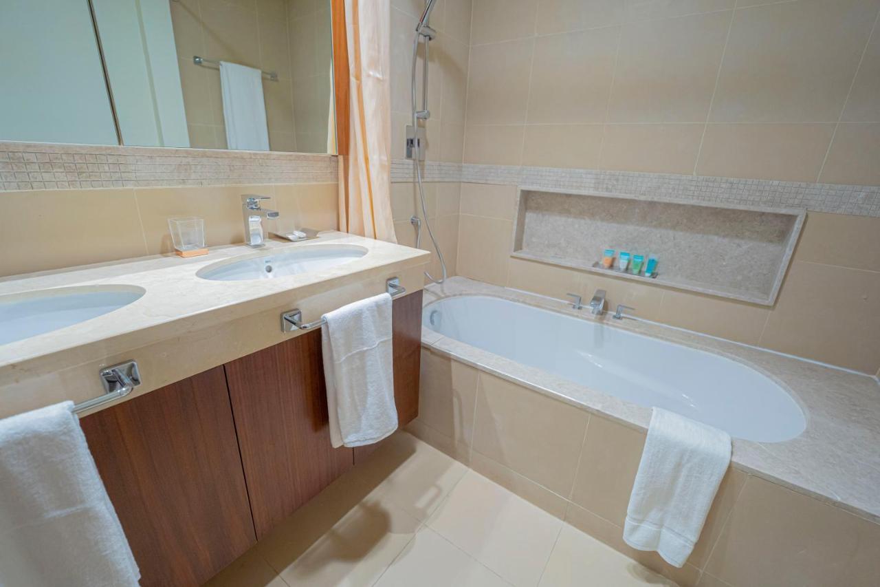 3 Bed Burj Vista Breathtaking Burj Khalifa Views