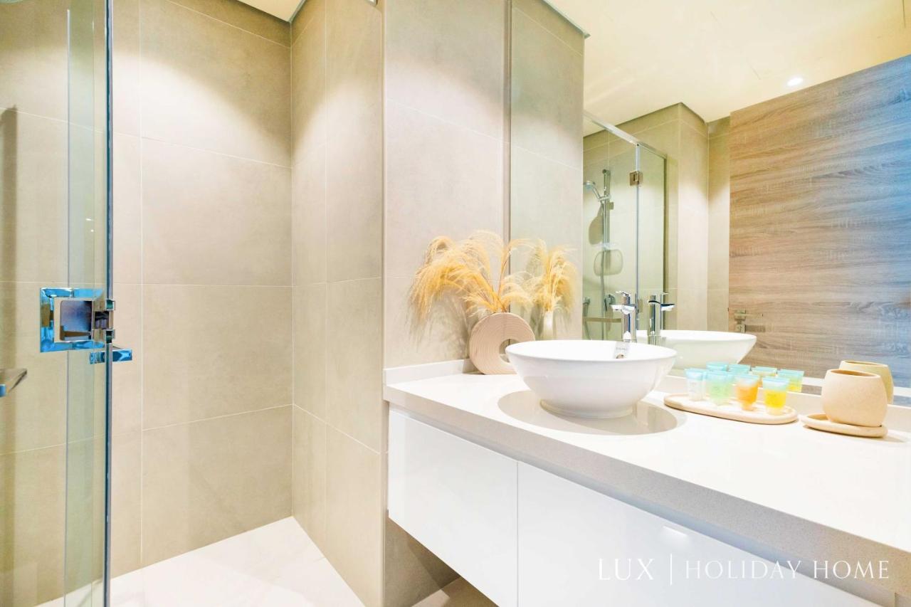 Lux The Modern Marina 2 Bed * Dubai