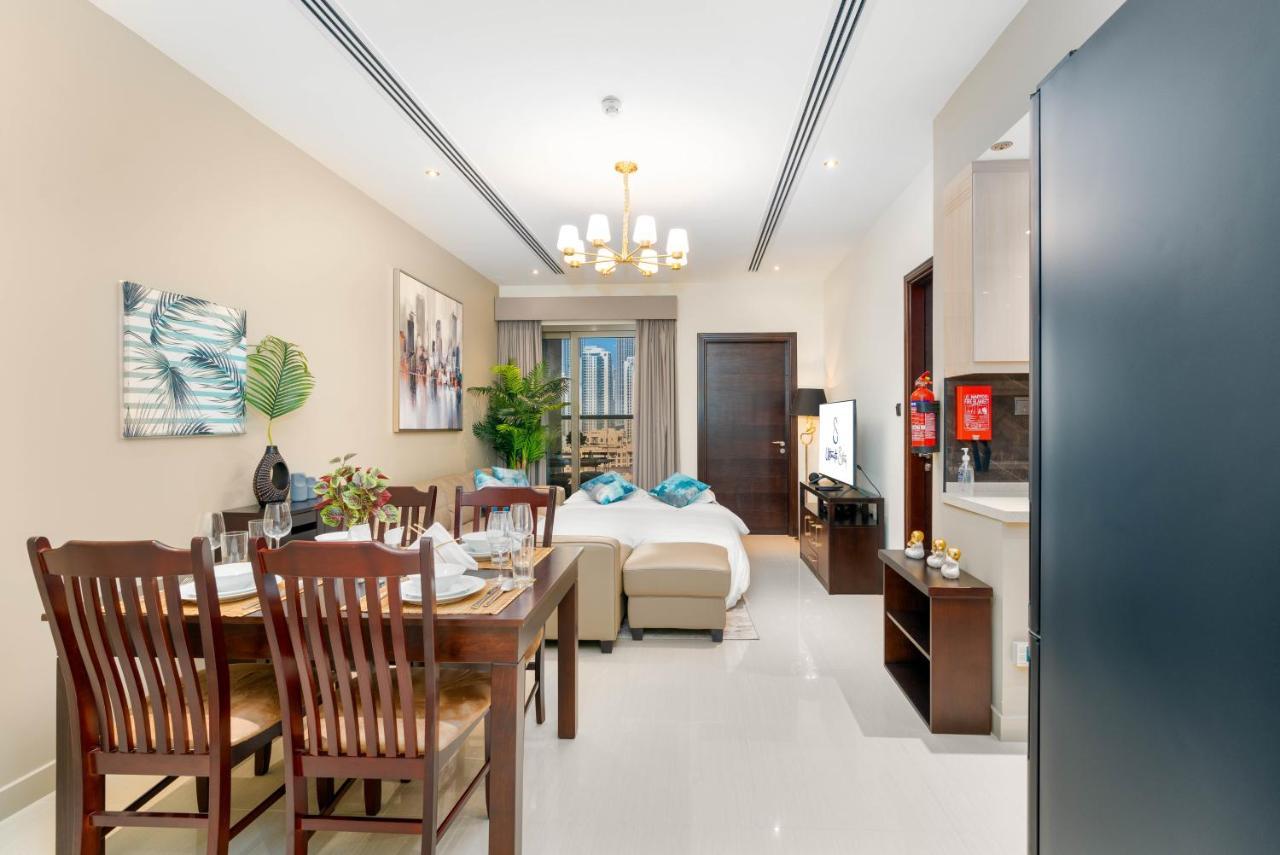 Apartment Ultimate / Downtown / Brand New / 5 Min Drive From Mall / Near Park *