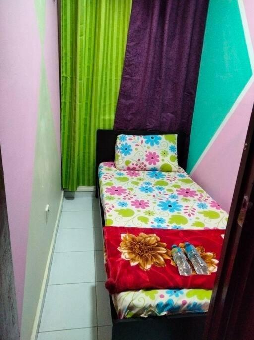 Sharaf Dg Metro Partition Private -flat 39-02# * Dubai