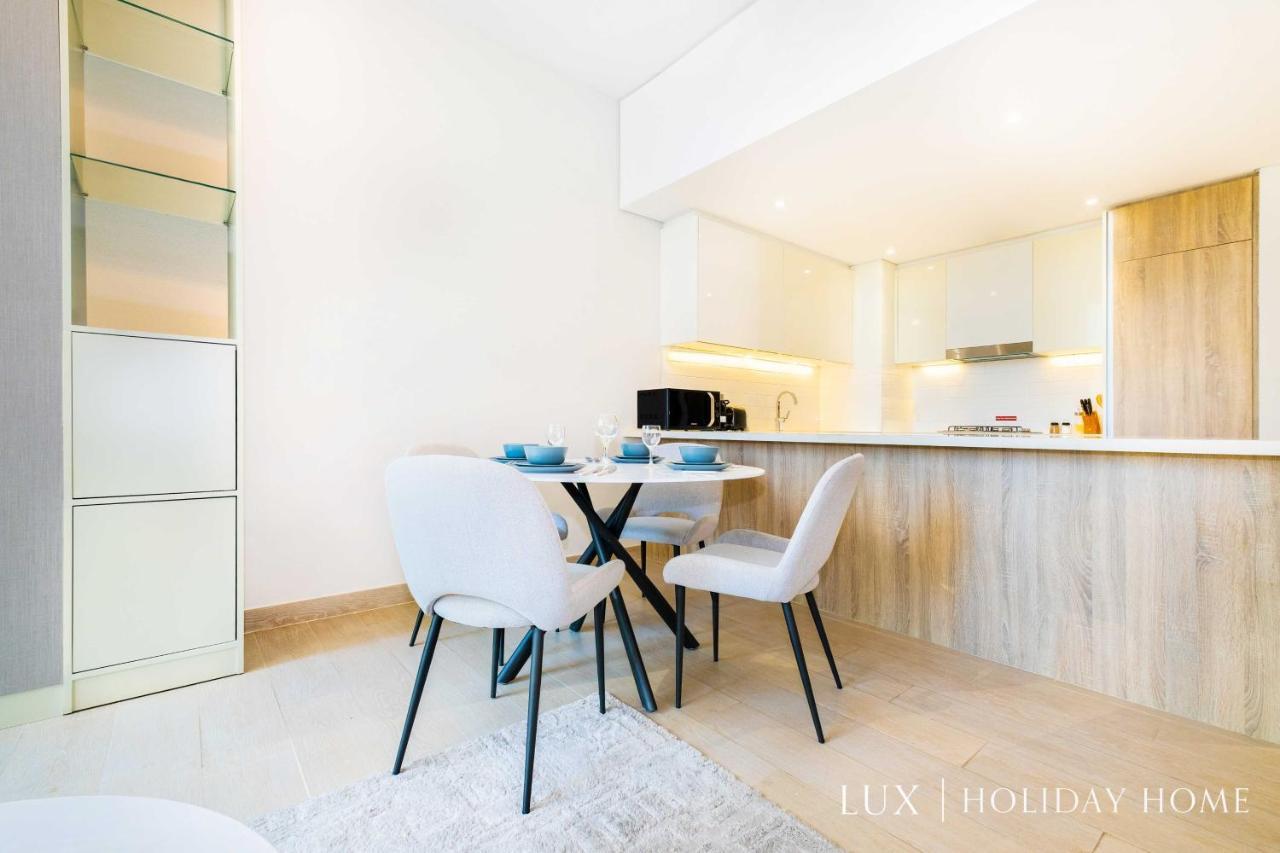 Apartment Lux - Contemporary In The Marina