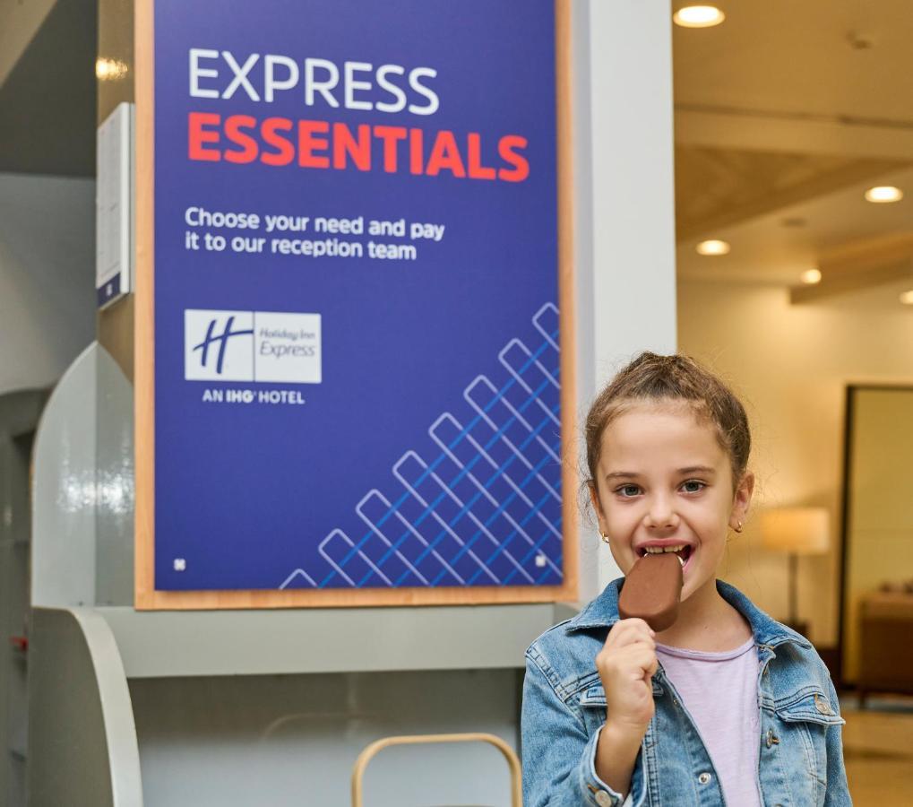 Hotel Express Safa Park By Ihg 3*